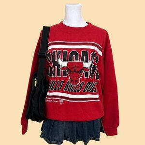 red chicago bulls vintage 90s Crewneck graphic sweater shirt basketball sporty